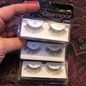 3 packages of Ardell 105 glamour lashes